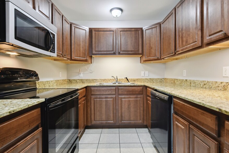 More Photos Of 485 Tegarden Rd, Gulfport Multifamily For Sale