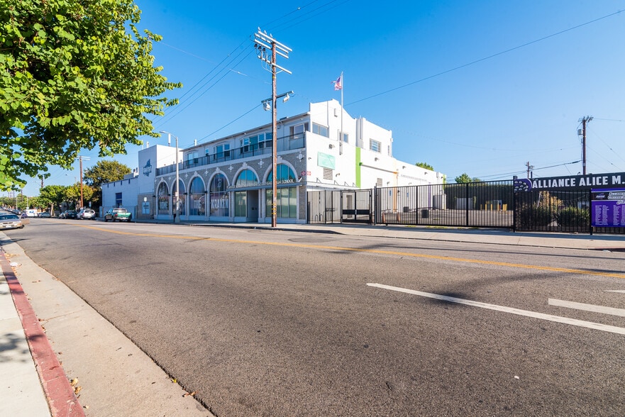Primary Photo Of 461 W 9th St, San Pedro Schools For Sale