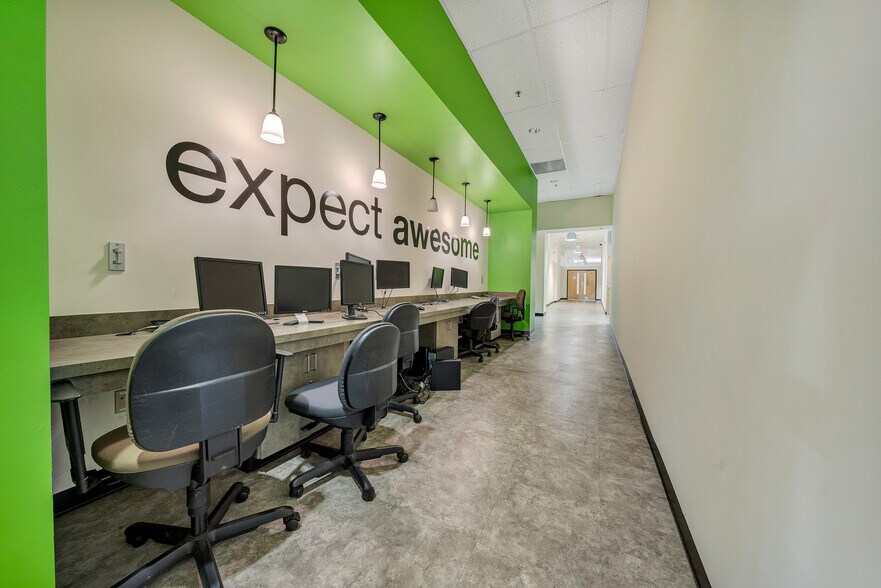 More Photos Of 2000 Virginia Ave, Collinsville Office For Lease