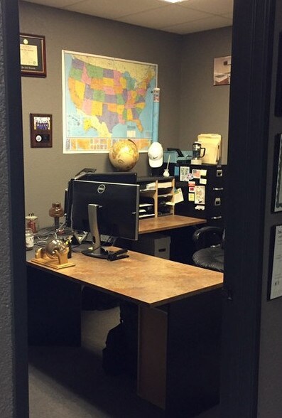 More Photos Of 4416 Yankee Hill Rd, Rocklin Warehouse For Lease