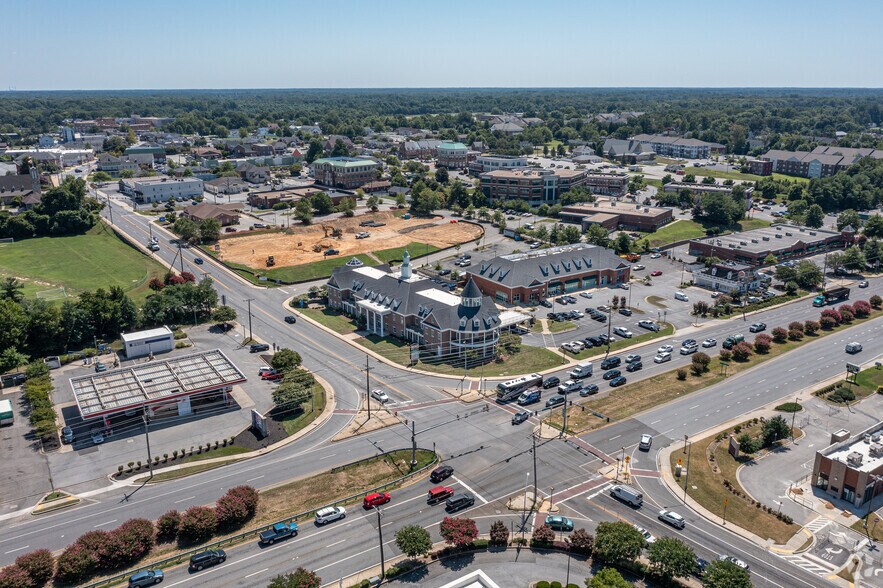 More Photos Of 101 Charles St, La Plata Medical For Lease