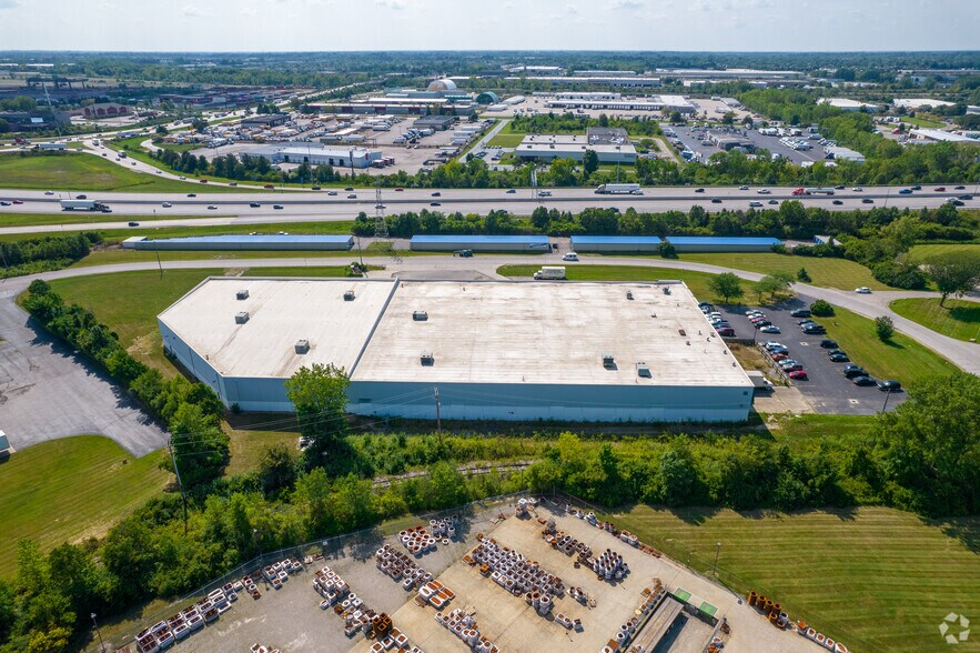 More Photos Of 3915 Zane Trace Dr, Columbus Warehouse For Lease