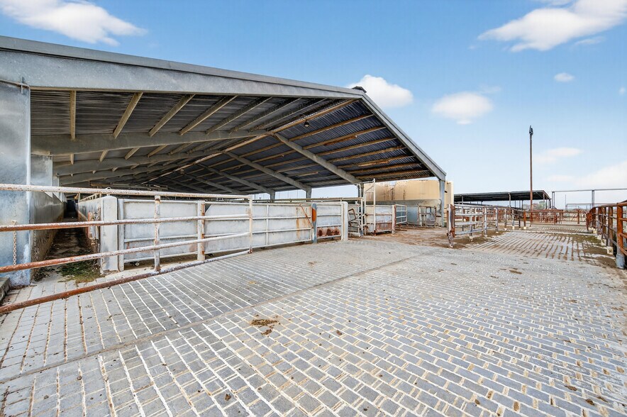More Photos Of 23388 Road 180, Lindsay Land For Sale