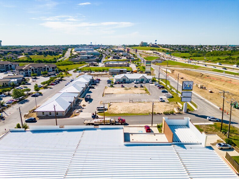 More Photos Of 7323 N Loop 1604 E, San Antonio Office For Sale