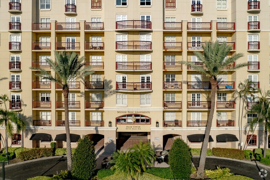 More Photos Of 401 NE Mizner Blvd, Boca Raton Apartments For Sale