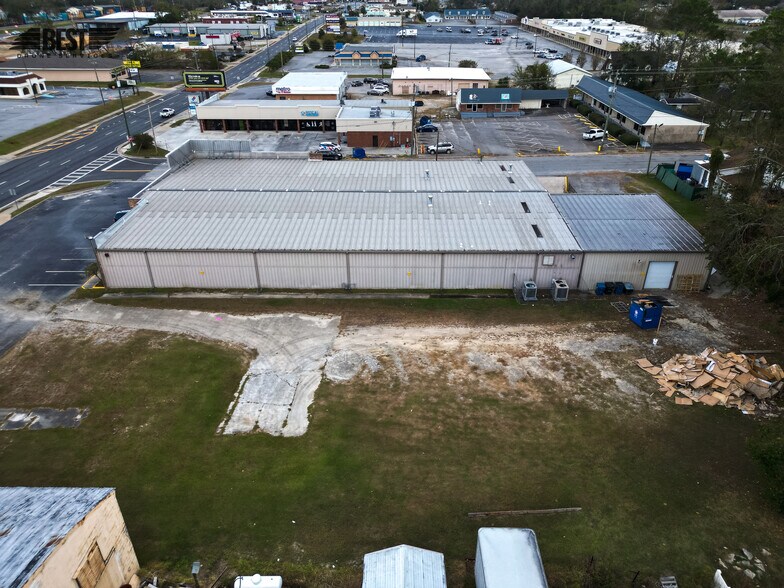 More Photos Of 307 E 1st St, Vidalia Freestanding For Sale