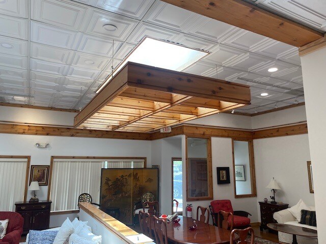 More Photos Of 14052 W Petronella Dr, Libertyville Office For Sale