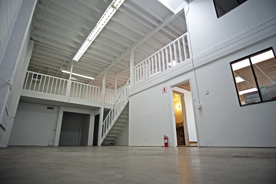 More Photos Of 724 Reddick St, Santa Barbara Warehouse For Sale