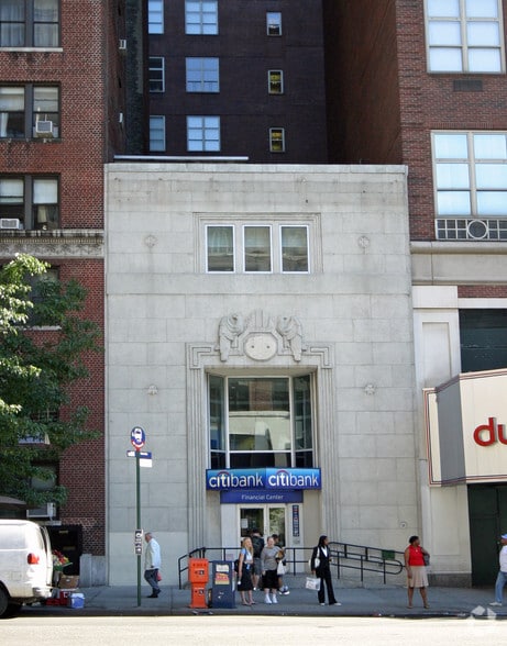Primary Photo Of 123 E 86th St, New York Bank For Sale