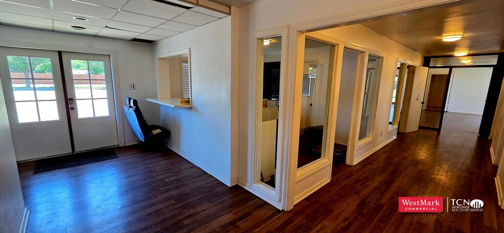More Photos Of 5015 Knoxville Ave, Lubbock Office For Sale