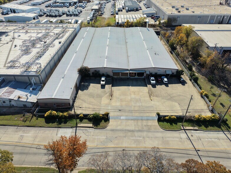 More Photos Of 2202 E Union Bower Rd, Irving Distribution For Lease