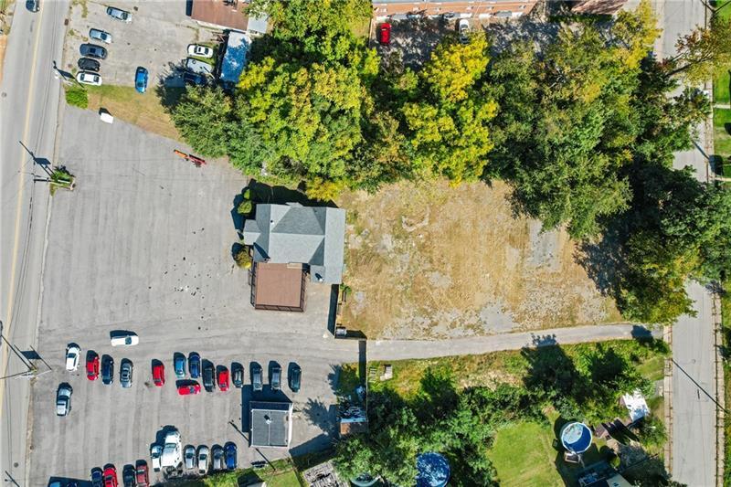 More Photos Of 2222 Freeport Rd, New Kensington General Retail For Sale