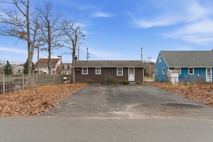 More Photos Of 213 Lacey Rd, Forked River Medical For Sale