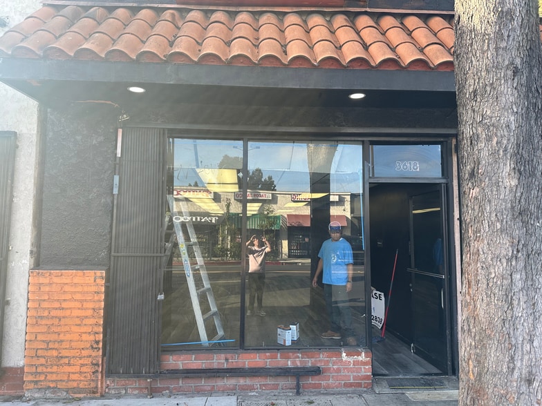 More Photos Of 3618 Tweedy Blvd, South Gate General Retail For Lease