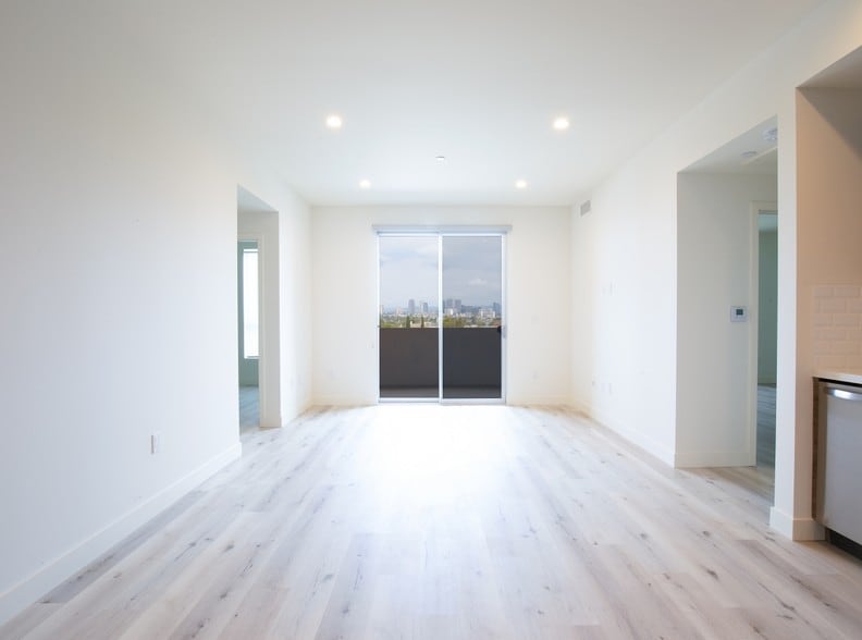 More Photos Of 1545 S Fairfax Ave, Los Angeles Apartments For Sale