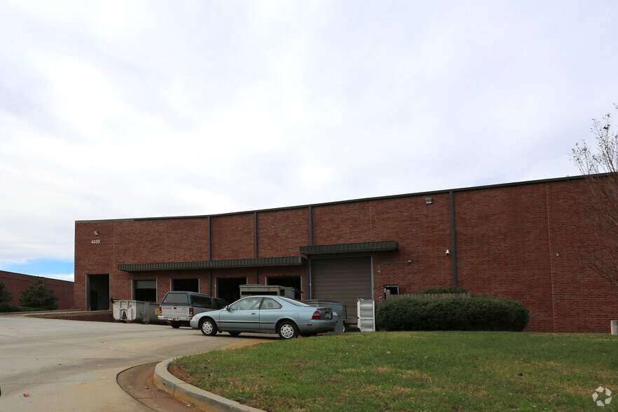 More Photos Of 4030 Buford Hwy, Duluth Distribution For Lease