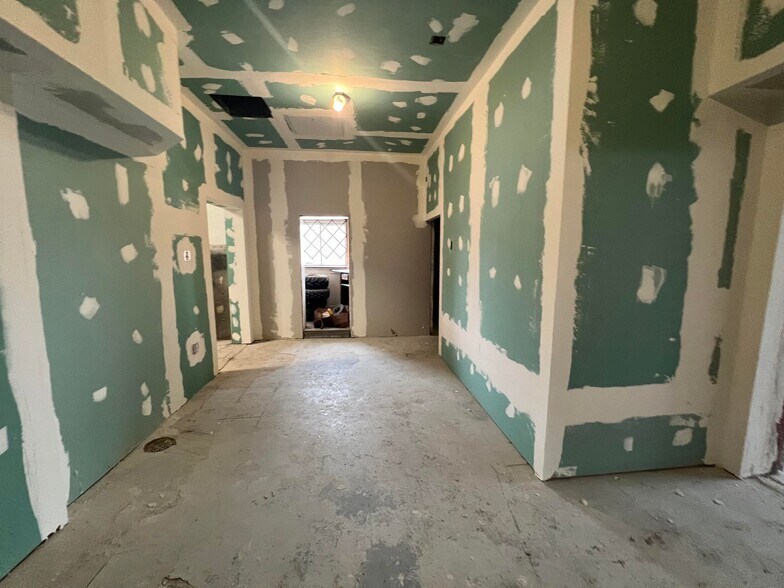 More Photos Of 421 Washington Blvd, Ogden General Retail For Sale