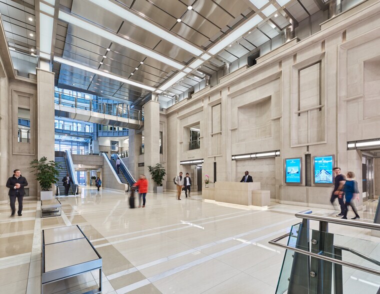 More Photos Of 555 12th St NW, Washington Office For Lease