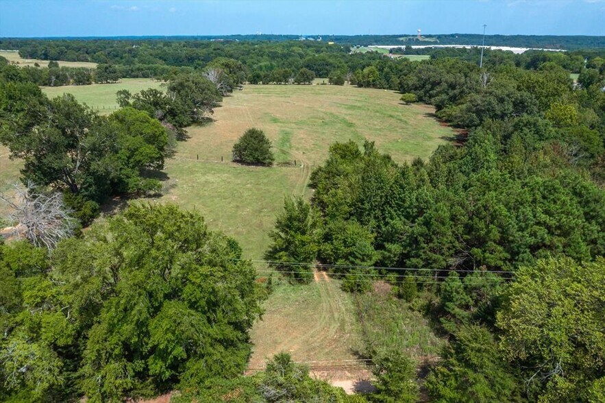 More Photos Of TBD Interstate 20 Is, Lindale Land For Sale