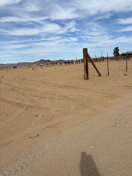 More Photos Of 8387 Terry rd, Dolan Springs Land For Lease
