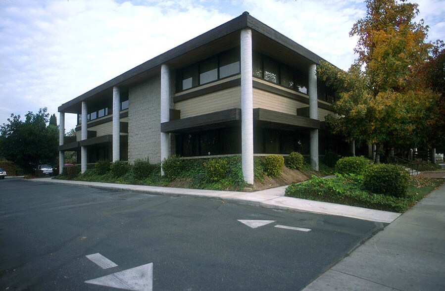 More Photos Of 4515 Central Ave, Riverside Medical For Lease