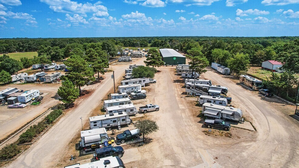 More Photos Of 120 County Road 42000, Paris Trailer Camper Park For Sale