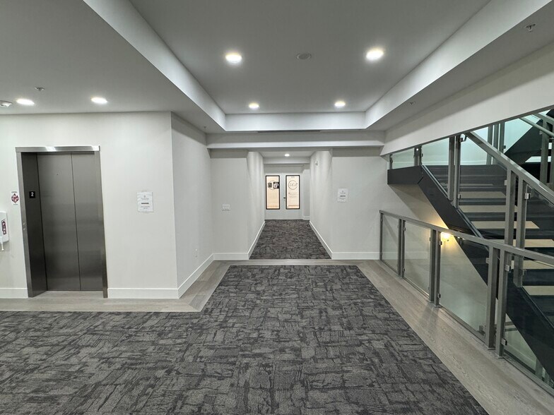 More Photos Of 6100 Trail Blvd, Naples Medical For Sale