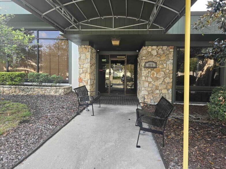 More Photos Of 217 Hillcrest St, Orlando Medical For Lease