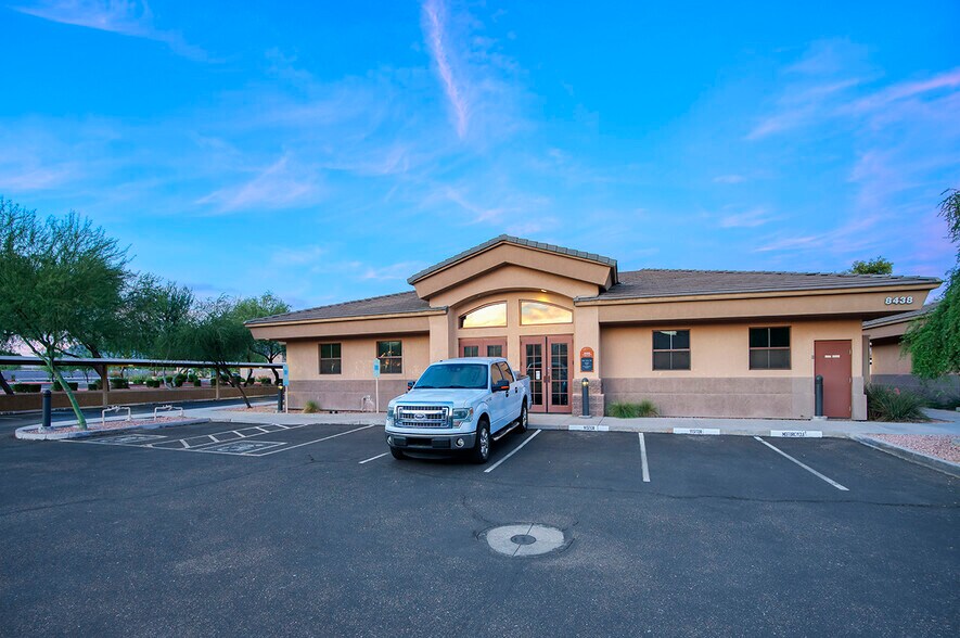 More Photos Of 8438 E Shea Blvd, Scottsdale Medical For Sale