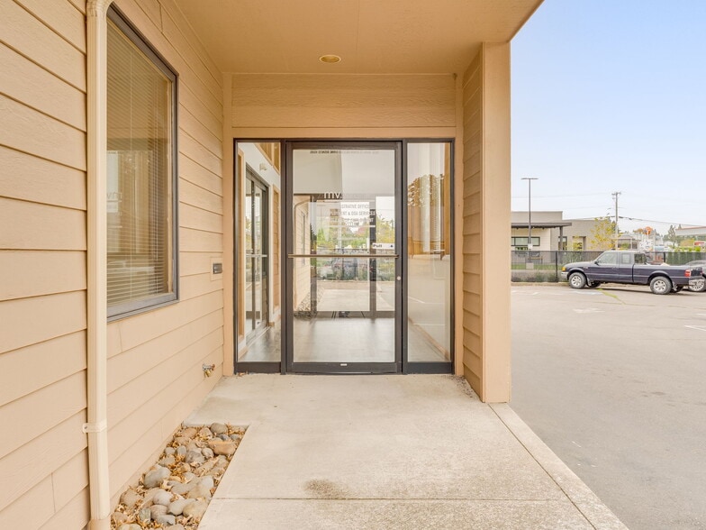 More Photos Of 2275 NE McDaniel Ln, Mcminnville Office For Lease