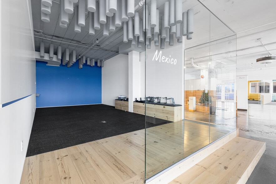 More Photos Of 5455 De Gaspé Av, Montréal Loft Creative Space For Lease