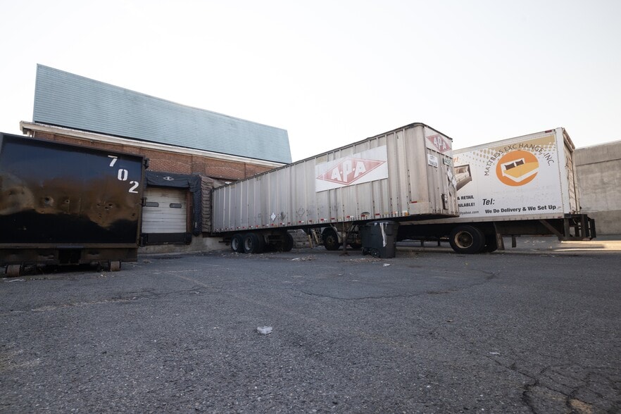 More Photos Of 185 6th Ave, Paterson Light Manufacturing For Lease