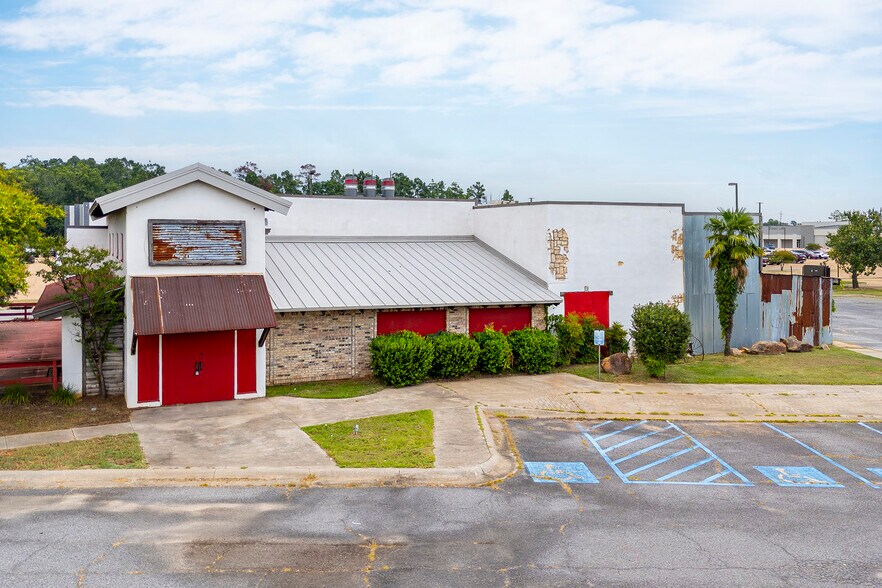 More Photos Of 226 Blanchard St, West Monroe Restaurant For Sale