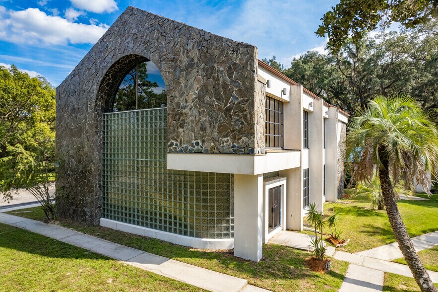 More Photos Of 31722 State Road 52, San Antonio Medical For Sale
