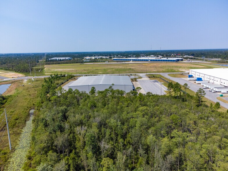 More Photos Of 7801 Commerce Blvd, Panama City Distribution For Sale