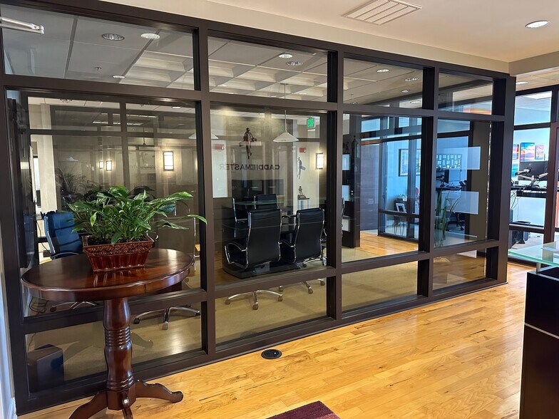 More Photos Of 320 1st St N, Jacksonville Beach Office Residential For Sale