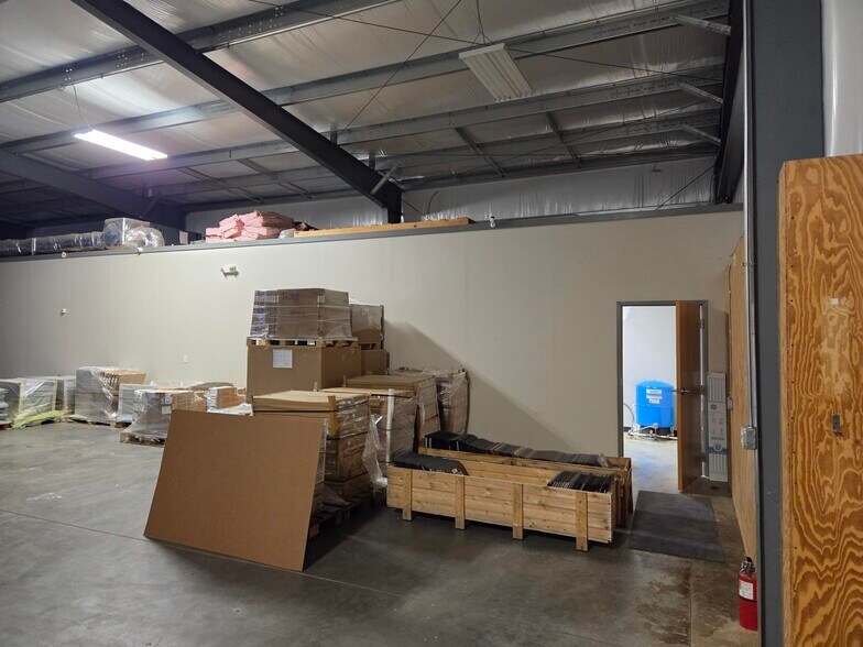 More Photos Of 5182 Boylston Hwy, Mills River General Retail For Lease