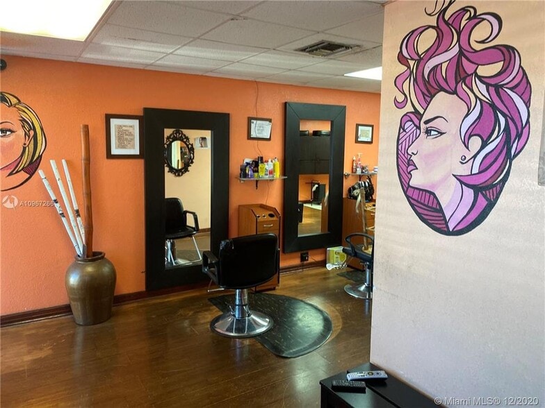 More Photos Of 6246-6252 Pembroke Rd, Miramar Storefront For Sale