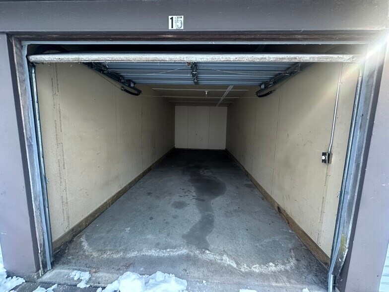 More Photos Of 7800 10th St W, Rock Island Specialty For Sale