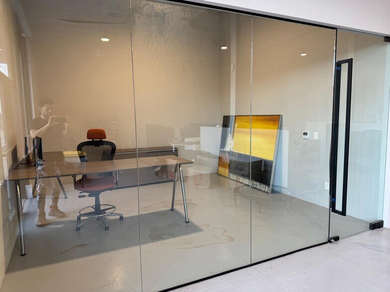 More Photos Of 2625 E Carson St, Carson Supermarket For Sale