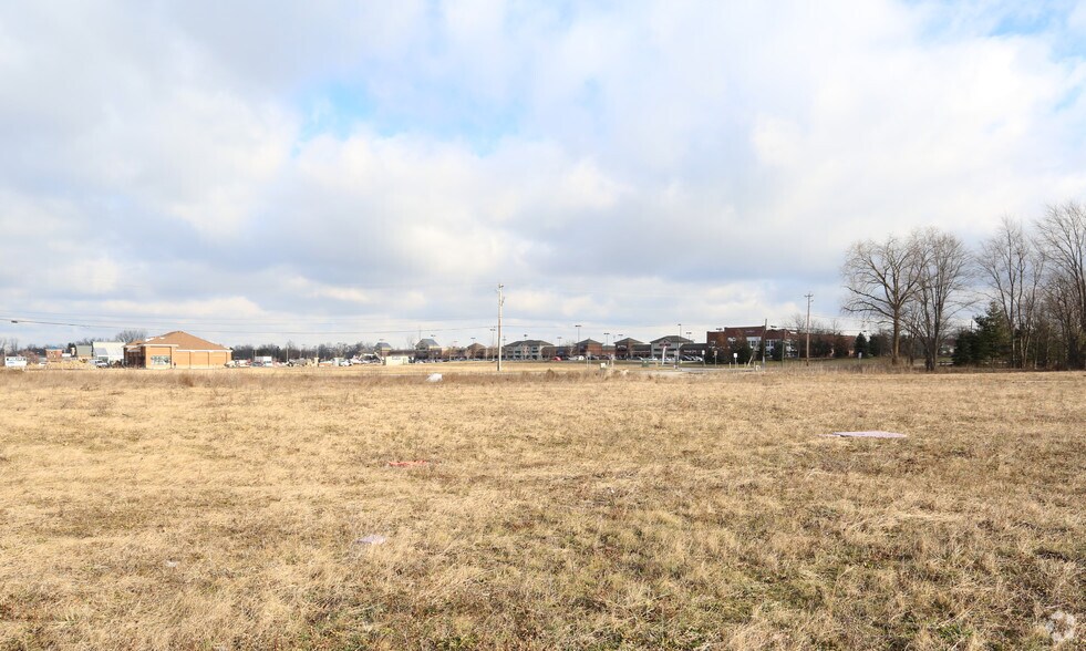 More Photos Of 6519 Columbus Pike, Lewis Center Land For Sale