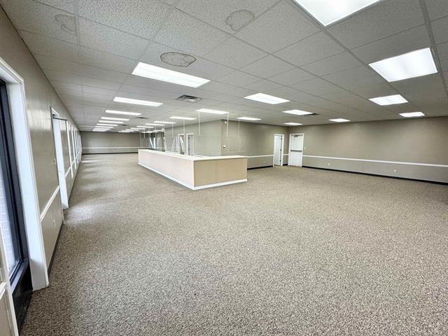 More Photos Of 301 Lake Dr, Ripley Office For Sale