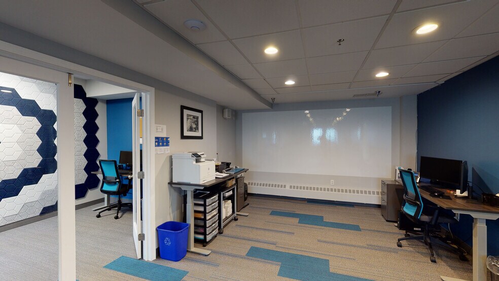 More Photos Of 100 E Seneca St, Manlius Office For Lease