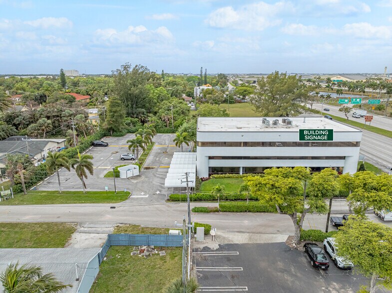 More Photos Of 1550 Southern Blvd, West Palm Beach Medical For Sale