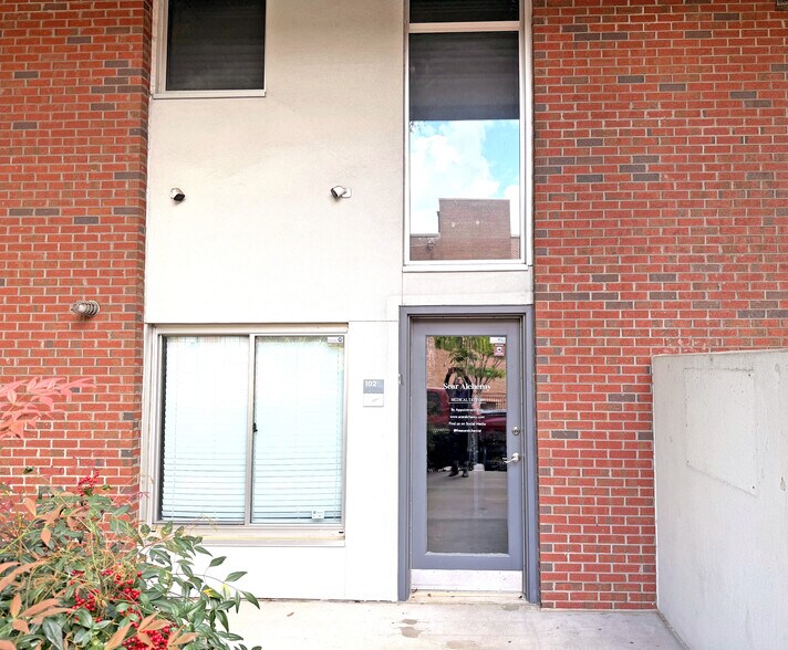 More Photos Of 620 Glen Iris Dr, Atlanta Apartments For Lease