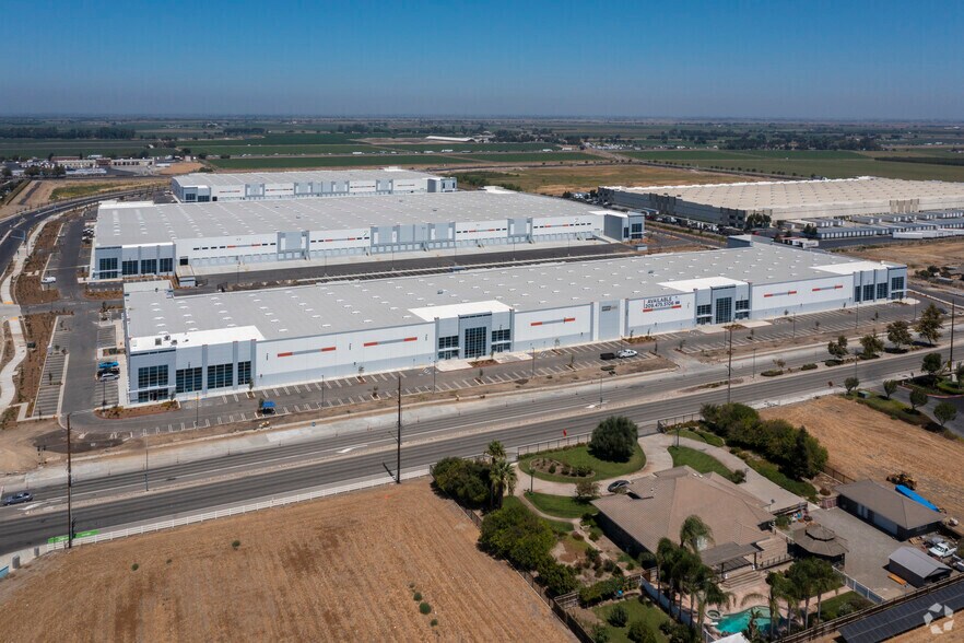 More Photos Of 3160 N Chrisman Rd, Tracy Warehouse For Lease