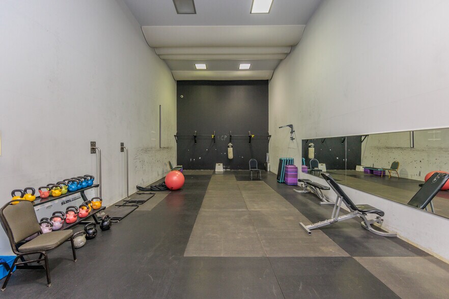 More Photos Of 5133 Darrow Rd, Hudson Health Club For Sale