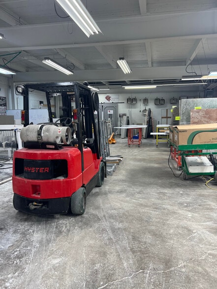 More Photos Of 5400 Brookpark Rd, Cleveland Manufacturing For Lease