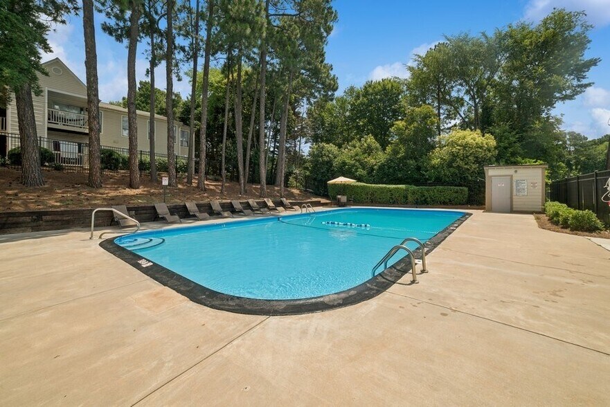 More Photos Of 1357 Sharon Rd W, Charlotte Apartments For Sale