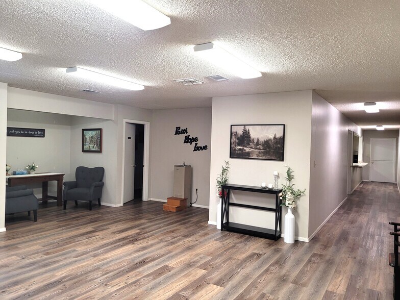 More Photos Of 1245 19th St NW, Paris Specialty For Sale